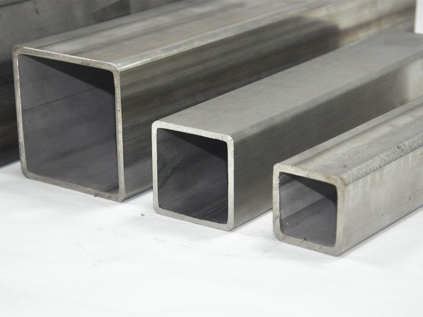 304不銹鋼拉絲管定尺減少材料浪費(fèi)