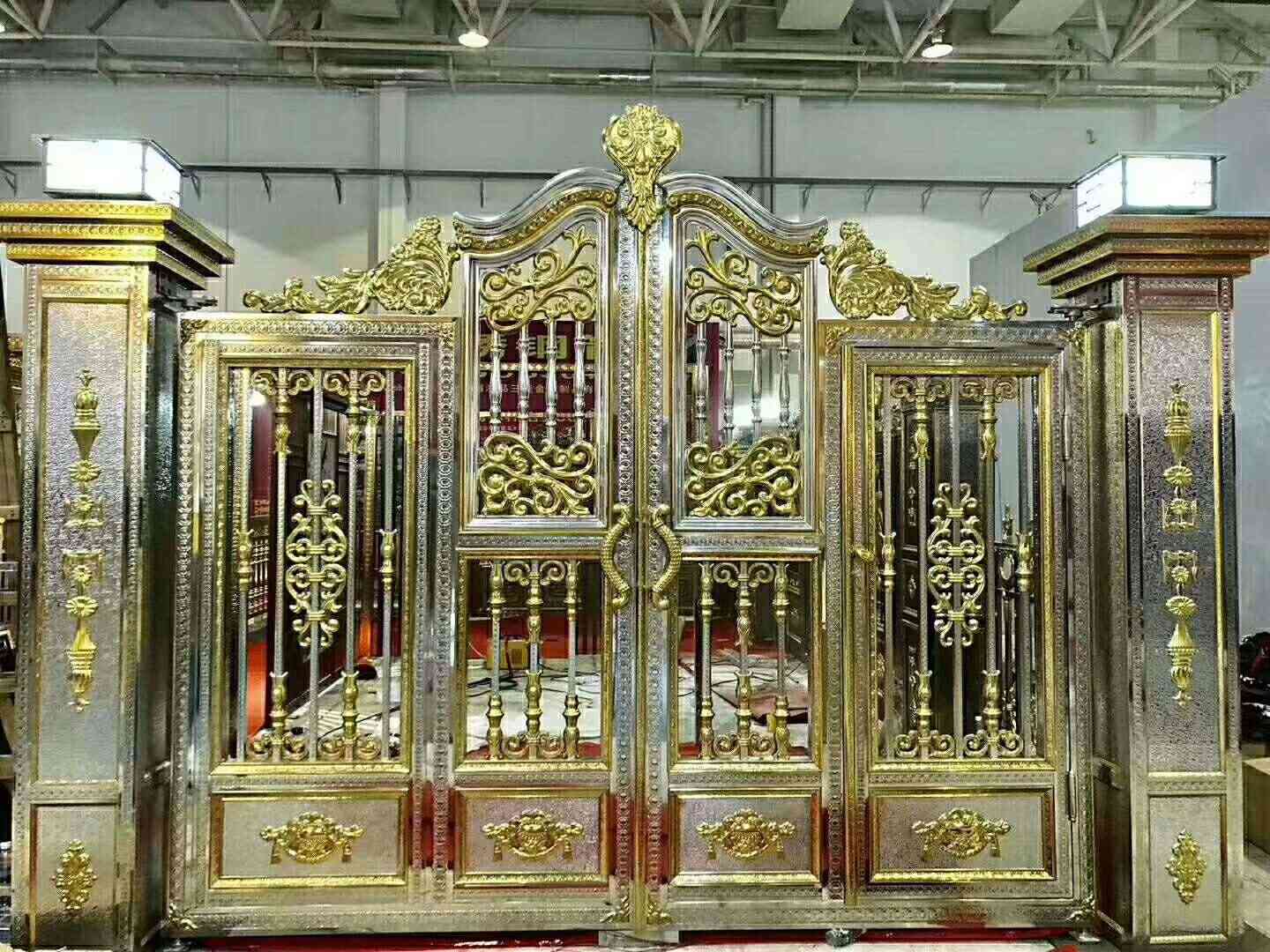 彩色佛山不銹鋼裝飾管大門(mén)