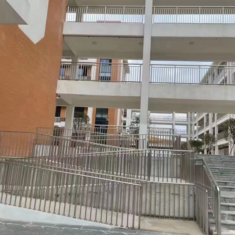 不銹鋼護(hù)欄